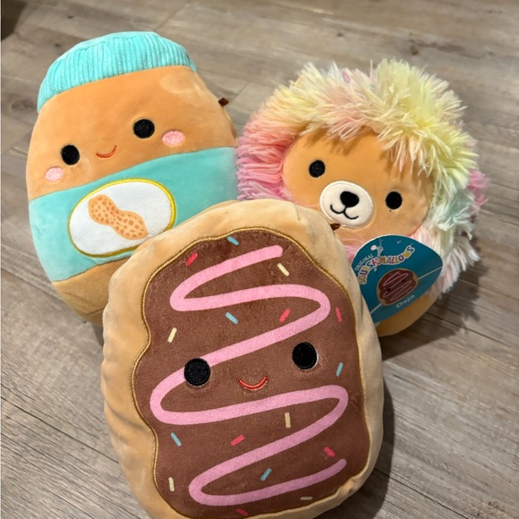 Bundle of 3 mini squishmallows - Picture 5 of 5